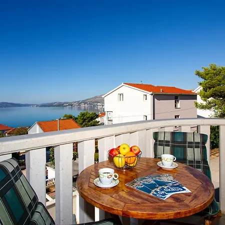 Villa Bianca Trogir Exterior photo